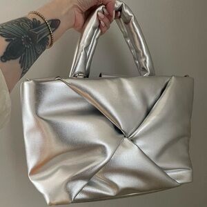 🤍 A NEW DAY • metallic silver puff tote handbag